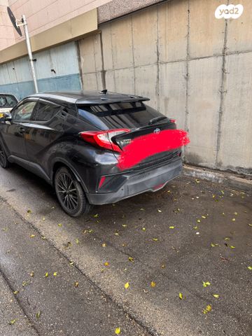 מודעת רכב טויוטה C-HR
