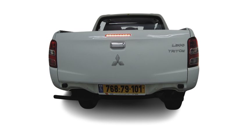 מודעת רכב מיצובישי טרייטון / L200 2