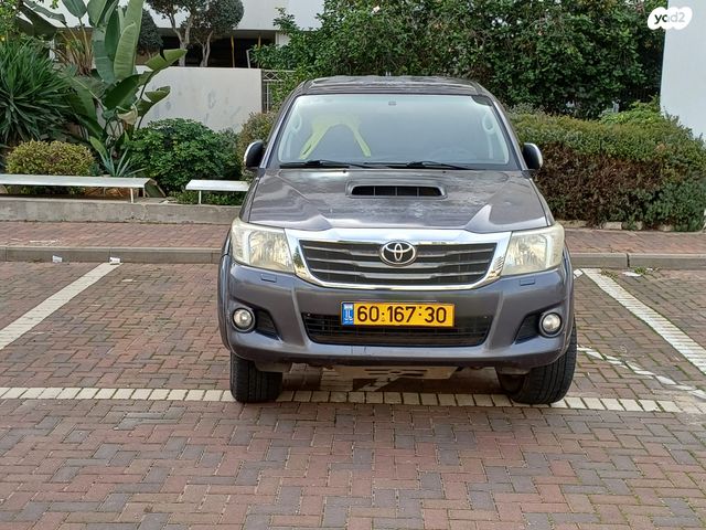 מודעת רכב טויוטה היילקס