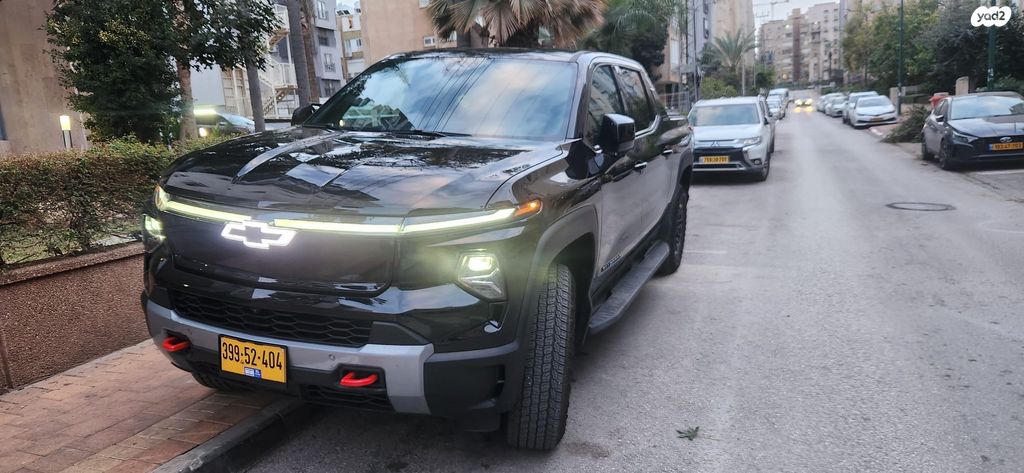 מודעת רכב שברולט סילברדו EV