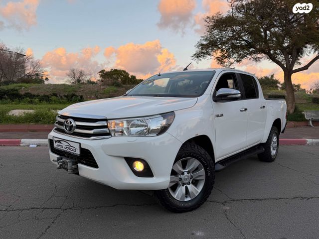 מודעת רכב טויוטה היילקס 2