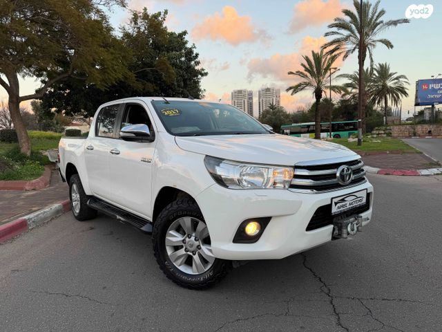 מודעת רכב טויוטה היילקס