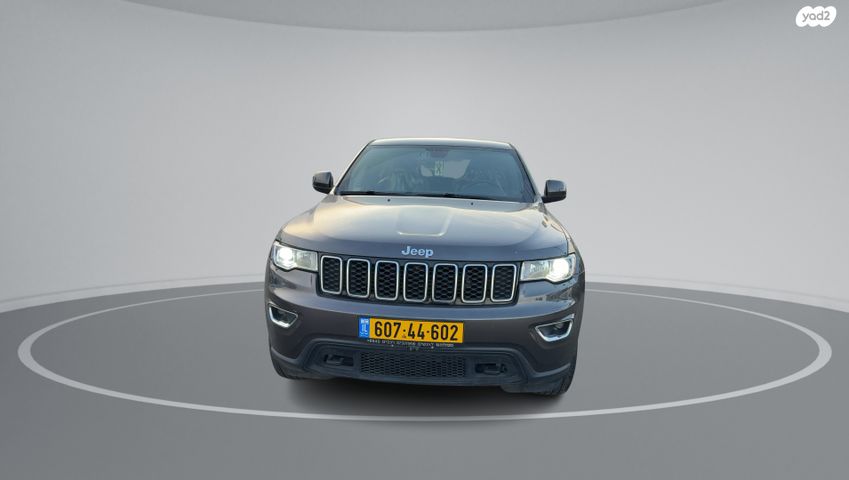 מודעת רכב ג'יפ גרנד צ'ירוקי