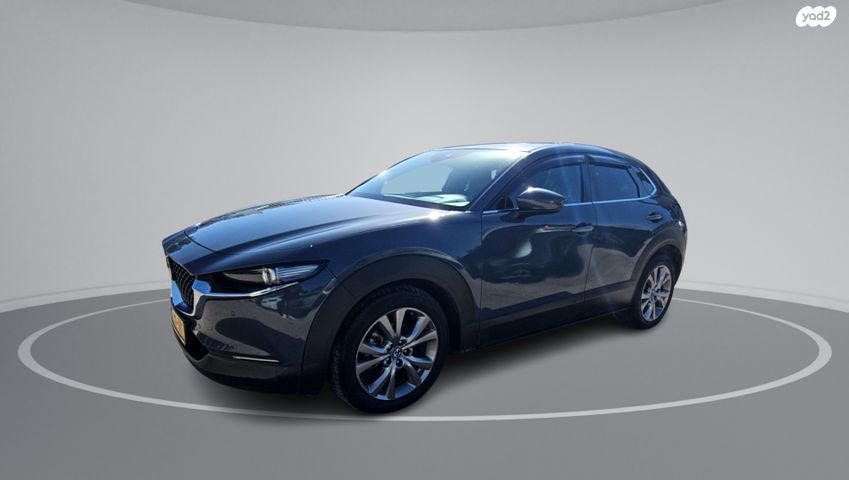 מודעת רכב מאזדה CX-30