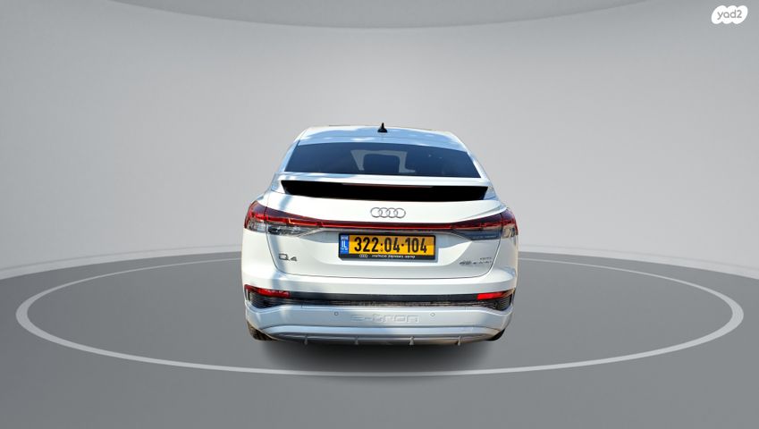 מודעת רכב אאודי Q4 e-tron