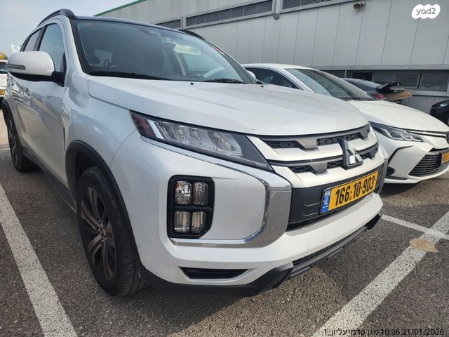 מודעת רכב מיצובישי ASX