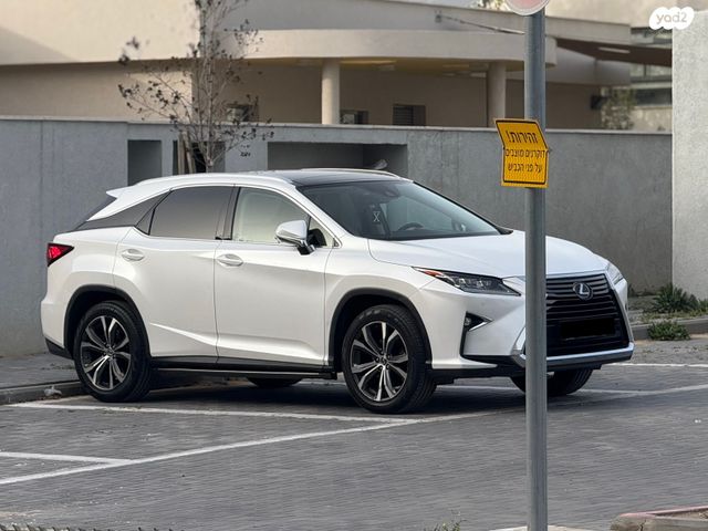 מודעת רכב לקסוס RX