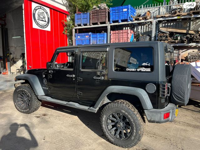 מודעת רכב ג'יפ רנגלר