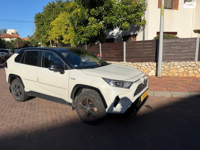 מודעת רכב טויוטה RAV4