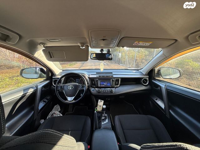 מודעת רכב טויוטה RAV4