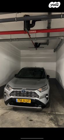 מודעת רכב טויוטה RAV4