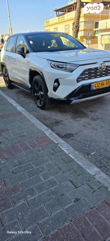 מודעת רכב טויוטה RAV4