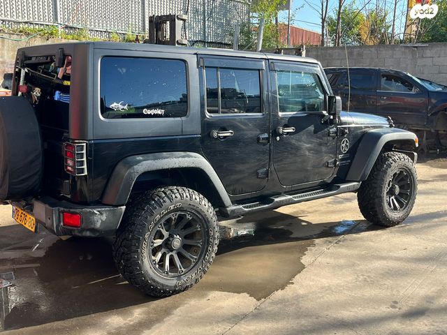 מודעת רכב ג'יפ רנגלר