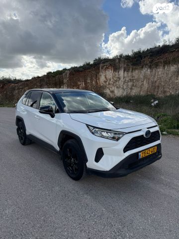 מודעת רכב טויוטה RAV4