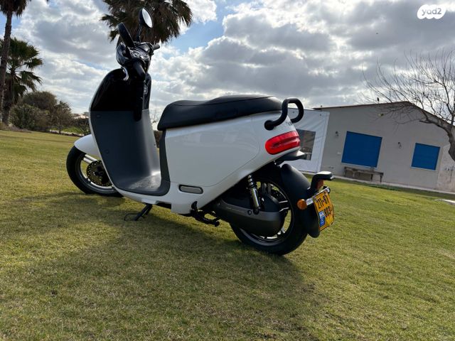 מודעת רכב Gogoro / גוגורו PLUS 2