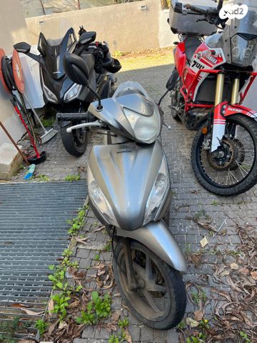 מודעת רכב הונדה ויז'ן 110