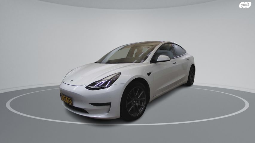 מודעת רכב טסלה מודל 3