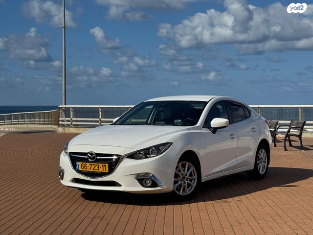 מודעת רכב מאזדה 3