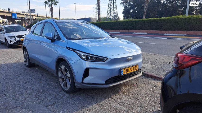 מודעת רכב ג׳ילי Geometry C