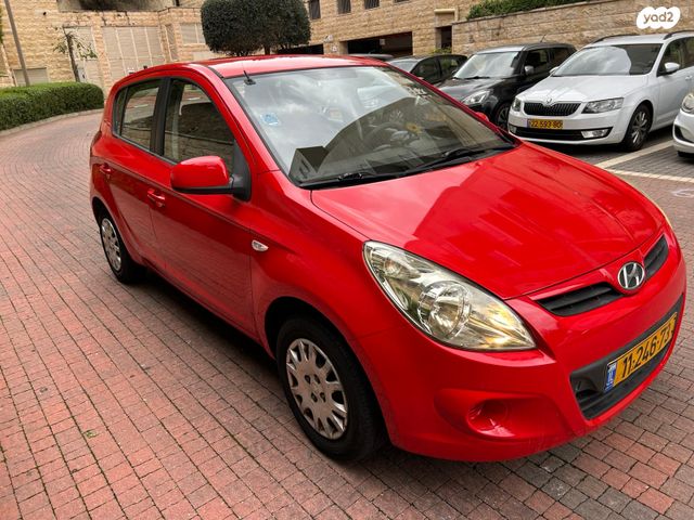 מודעת רכב יונדאי i20