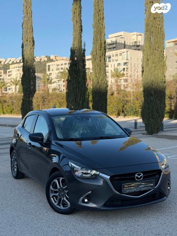 מודעת רכב מאזדה 2
