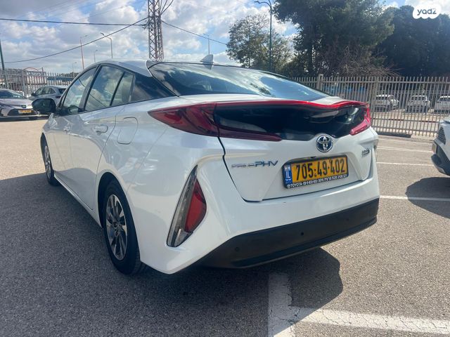 מודעת רכב טויוטה פריוס