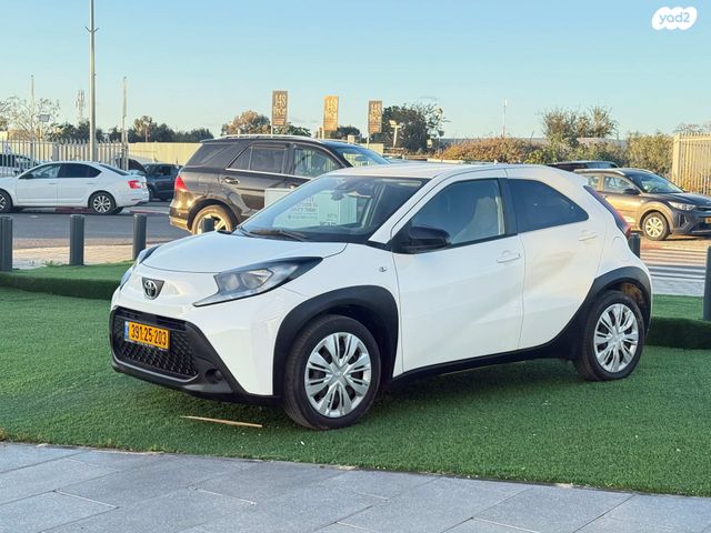 מודעת רכב טויוטה אייגו X