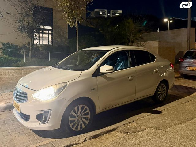 מודעת רכב מיצובישי אטראז'