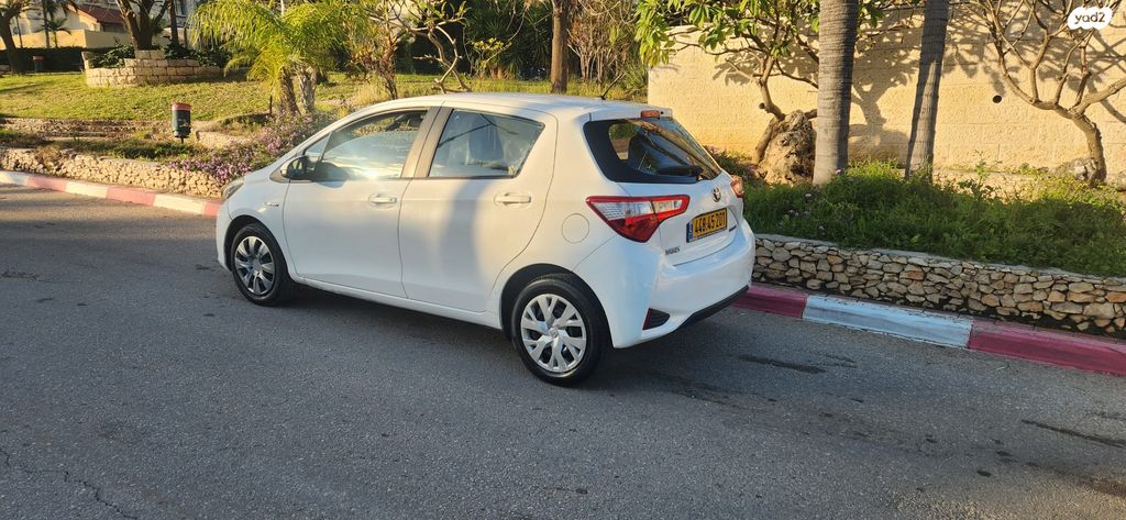 מודעת רכב טויוטה יאריס