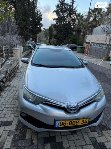 מודעת רכב טויוטה אוריס