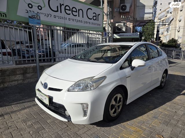 מודעת רכב טויוטה פריוס