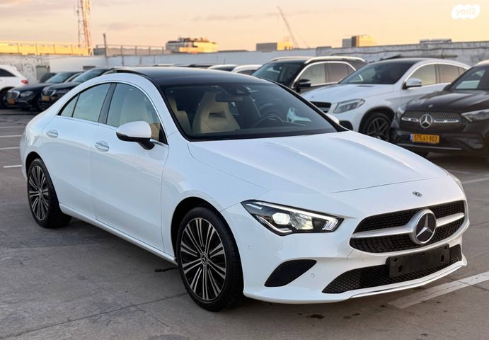 מודעת רכב מרצדס-בנץ CLA