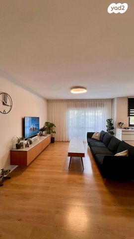 שדרות רפאל סויסה 24