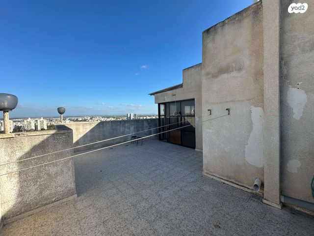 קיבוץ גלויות 5