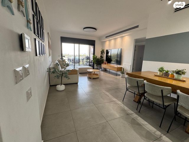 דרך השלום 19