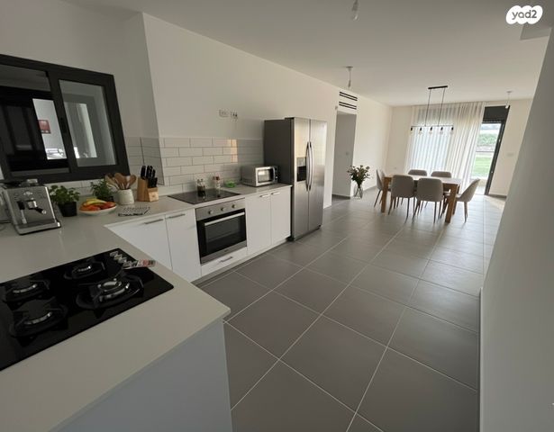 שדרות דוד המלך 46