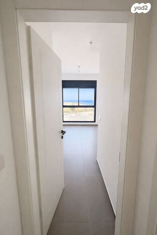 יהורם גאון 7