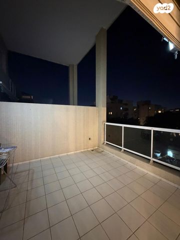 ברל כצנלסון 20