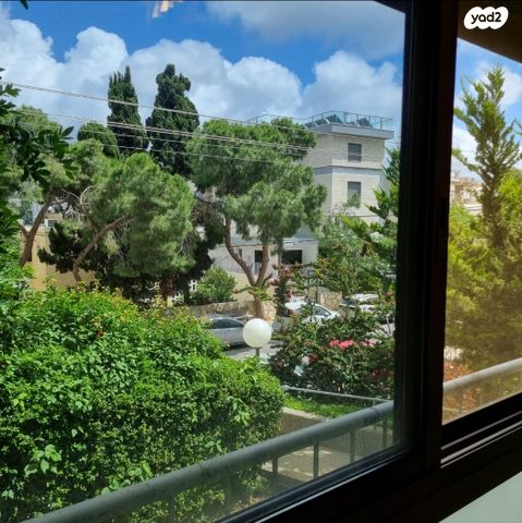 בנימין ד'ישראלי 51