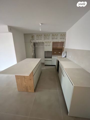 שדרות דוד המלך 60