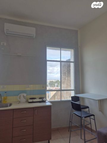 קיבוץ גלויות 23