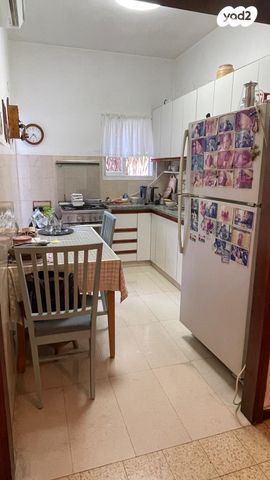 נפתלי הלל 12