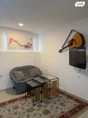 שמעון צדיק 1