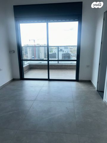 אפיקי הנחל / אופקים החדשה