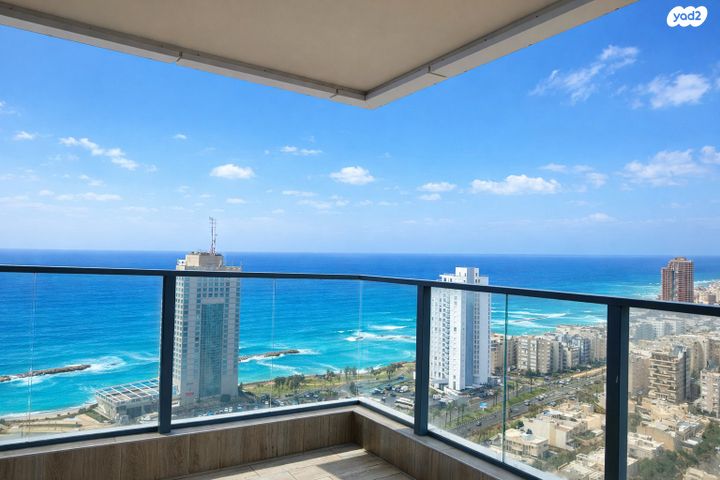 אמנון ליפקין שחק 