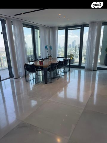 ניסים אלוני 