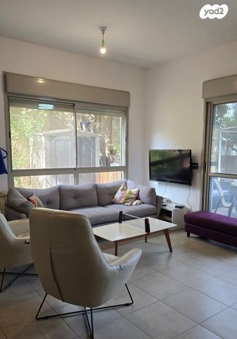 דירת גן, המושבה הירוקה, אבן יהודה