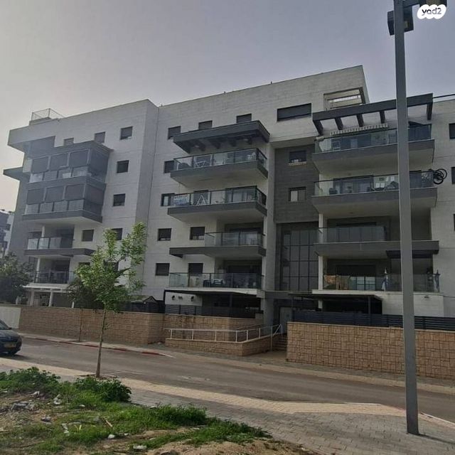 בן גוריון ב'