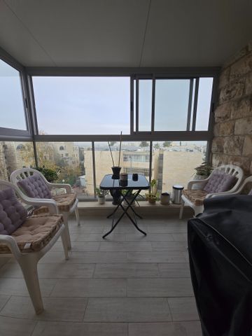 דירה למכירה בירושלים (תיווך) — 4