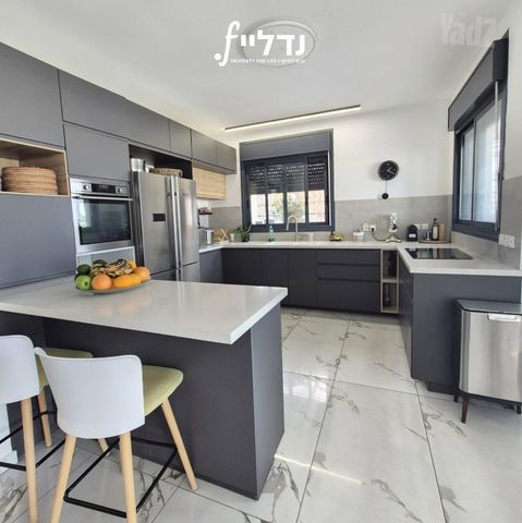 גג/ פנטהאוז למכירה בבית שמש (תיווך) — 4